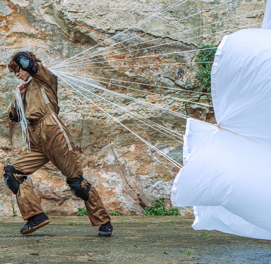 KAMIKAZE! — Danza teatro en calle